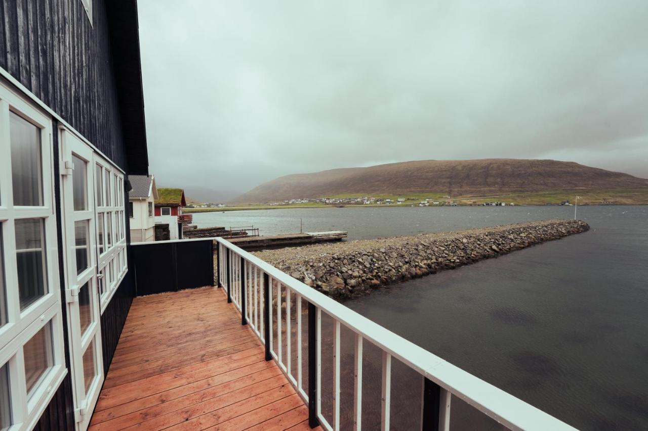 Dahlastova / Stunning Boathouse / Bay View / 3Br Hvalvik Kültér fotó